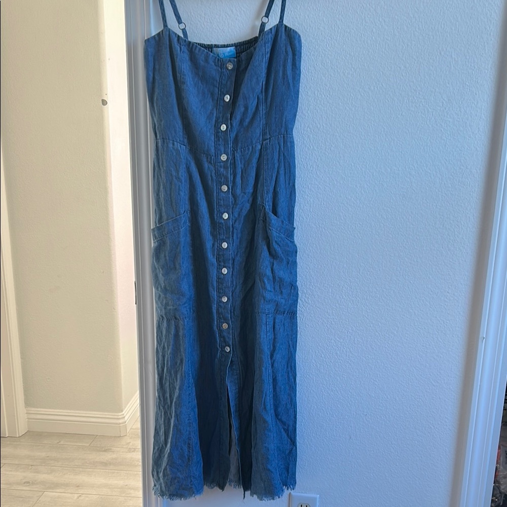 NWOT Mumu Blue Button-Down Denim dress with smocked back, side pockets, raw hem